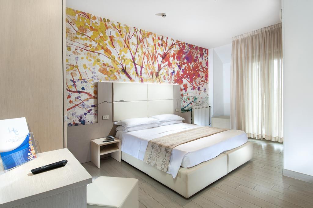 Hotel Europa クプラ・マリッティマ エクステリア 写真
